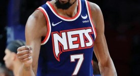 名宿支招：杜兰特告别火箭投奔湖人，詹姆斯底薪续约，组成3巨头