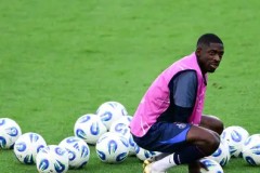 巴塞罗那八天三战欧冠，状态与战术决定小组赛命运